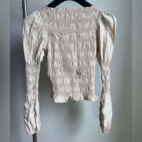 Cistar New York Light Beige Top is size Small - Picture 4 of 7